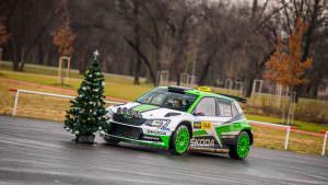 Ралли-такси Skoda Fabia R5 в дрифте по Праге