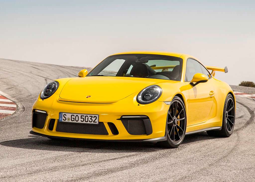 Porsche 911. Продажи за 2017 год 32 000 единиц