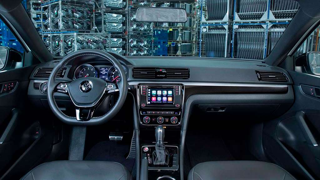Фото салона Volkswagen Passat GT 2018