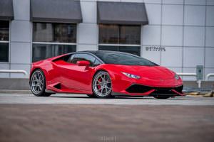 Lamborghini Huracan на дисках Strasse SM5R Deep Concave FS