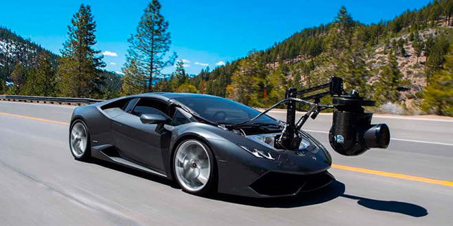Lamborghini Huracam - самая быстрая камера на колесах в мире