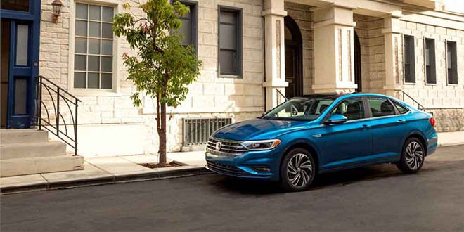 Volkswagen Jetta нового поколения поступает в продажу. Цены