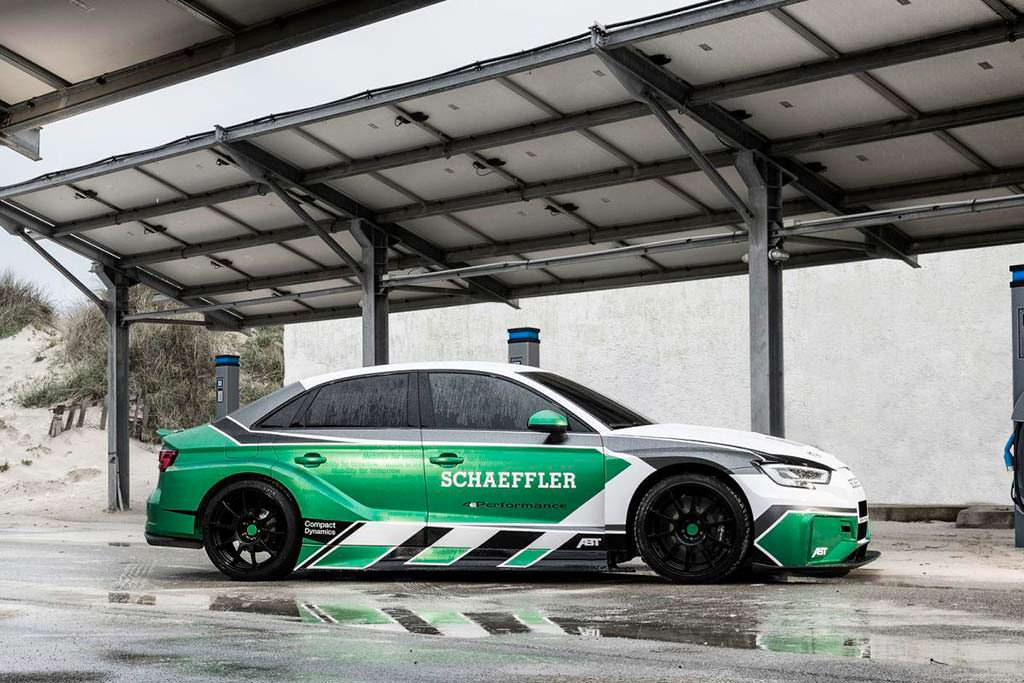 Гоночный электромобиль Audi Schaeffler 4ePerformance