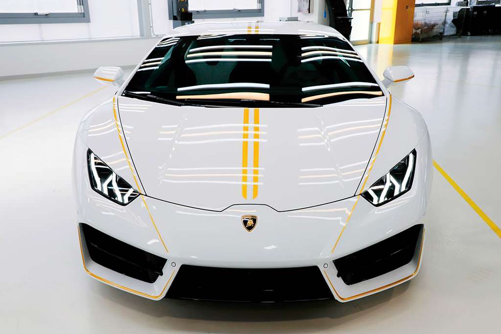 Суперкар Папы Римского Lamborghini Huracan LP580-2