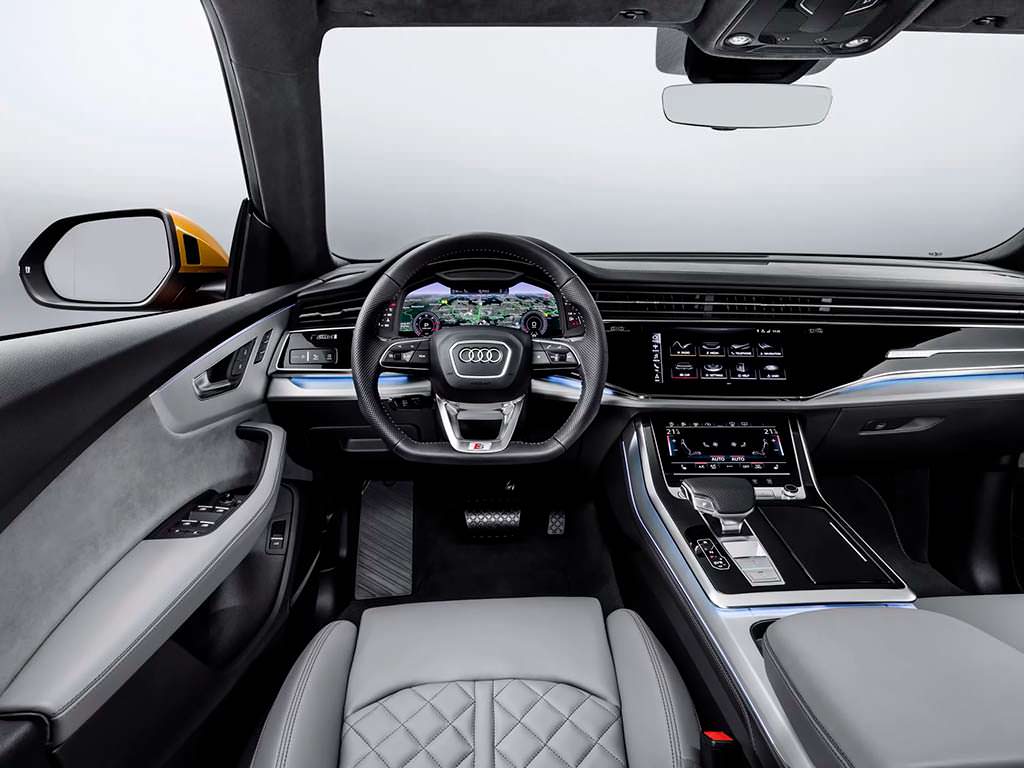 Фото салона Audi Q8