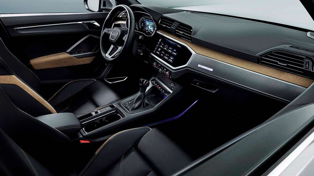 Фото внутри Audi Q3 2019