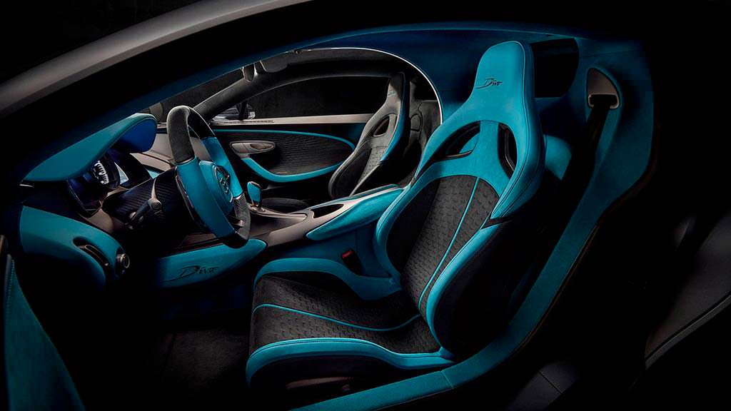 Фото внутри Bugatti Divo