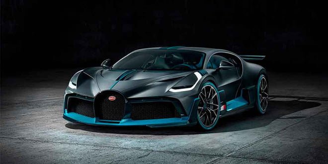 Гиперкар Bugatti Divo представлен в Пеббл Бич | фото, видео