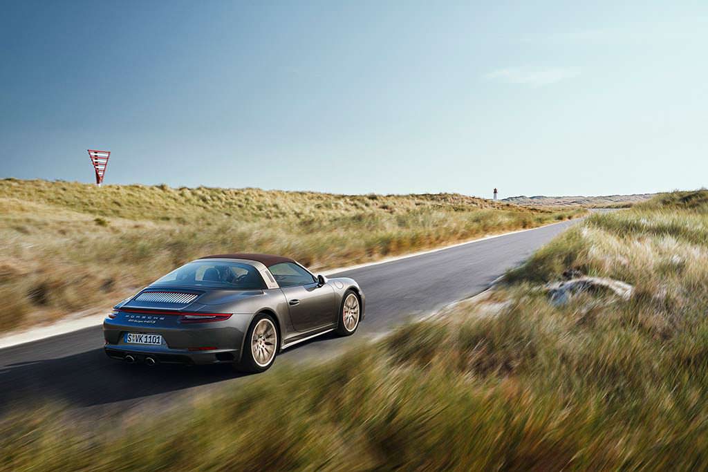 Porsche 911 Targa 4 GTS Exclusive Manufaktur Edition. Цена €187 961