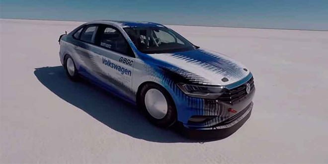 Новую Volkswagen Jetta разогнали до 339,572 км/ч | видео