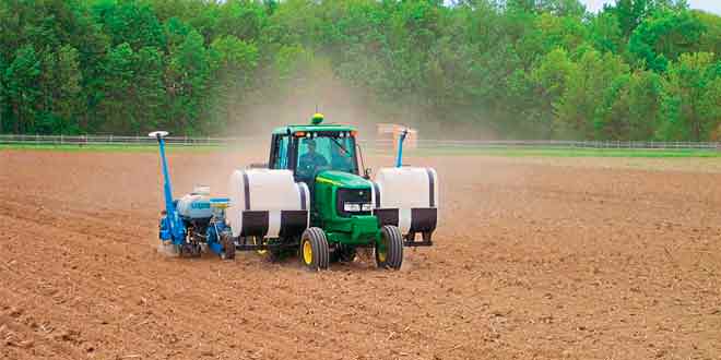 Особенности выбора сеялки для посева семян