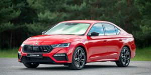 Skoda Octavia RS нового поколения официально рассекречена | фото