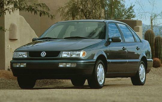 Новый Volkswagen Passat GLS 1995. Цена в США $17 990 (с учётом инфляции $28 665,84)