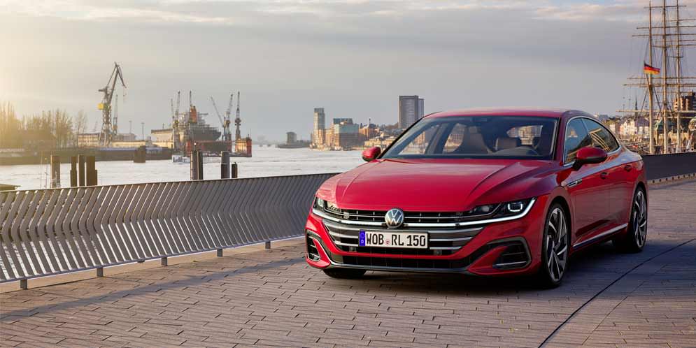 Новый Volkswagen Arteon приземлился в Англии, цены, комплектации