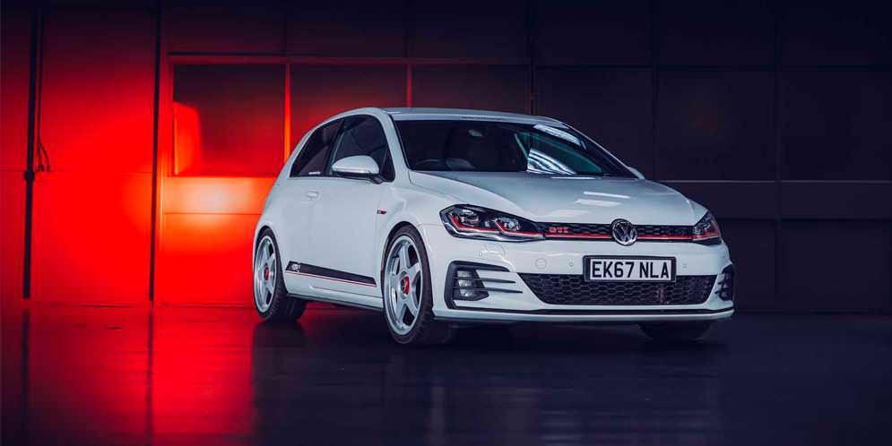 Седьмой Volkswagen Golf GTI в мощном тюнинге Mountune | фото
