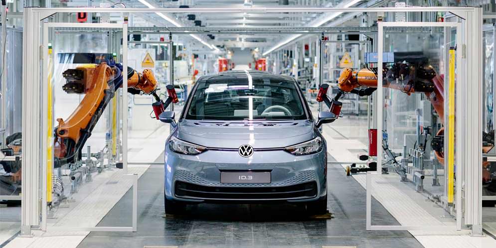Volkswagen считает что сможет догнать Tesla к 2023 году