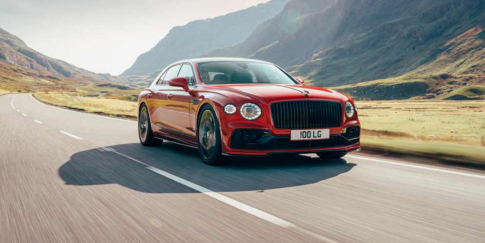 Bentley Flying Spur вышел с твин-турбо V8 на 542 л.с. | фото