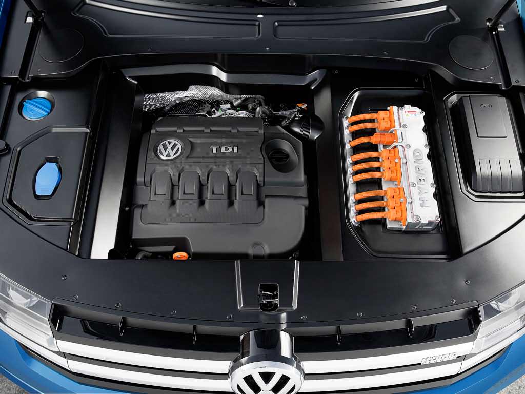 Дизель-гибрид TDI в VW CrossBlue Concept 2013 года