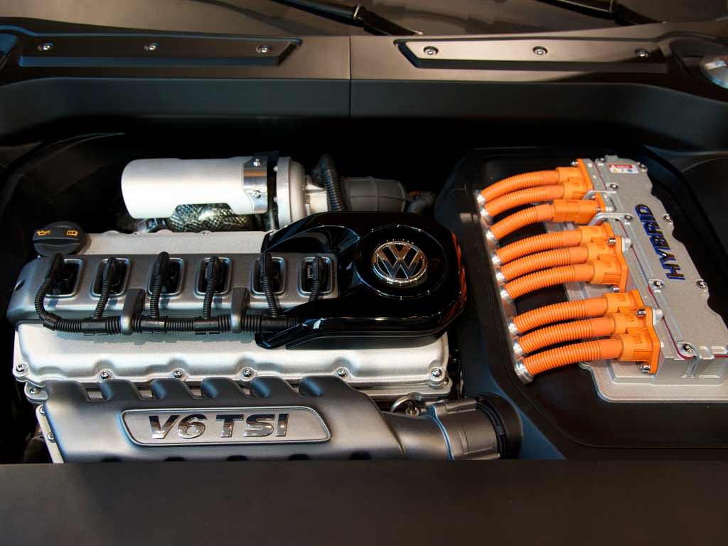 Гибридный силовой агрегат VW на основе двигателя V6 TSI под капотом CrossBlue Coupé Concept