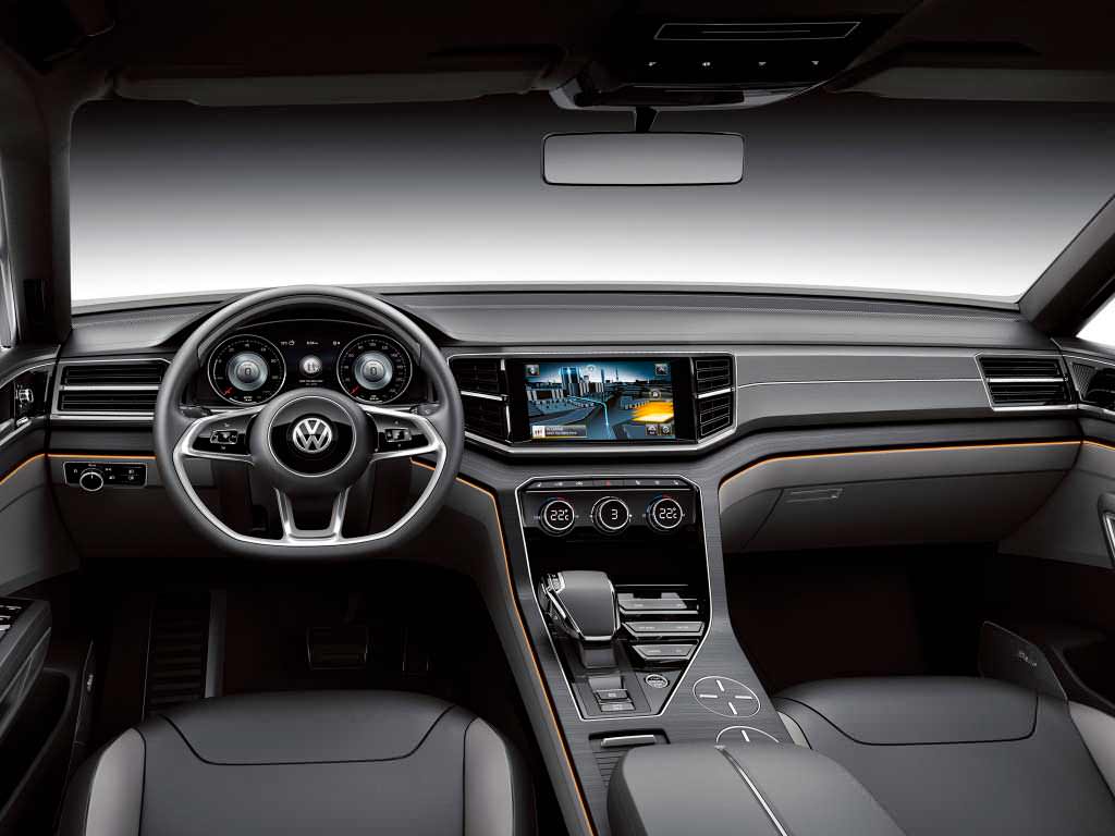 Фото салона Volkswagen CrossBlue Coupé 2013 года