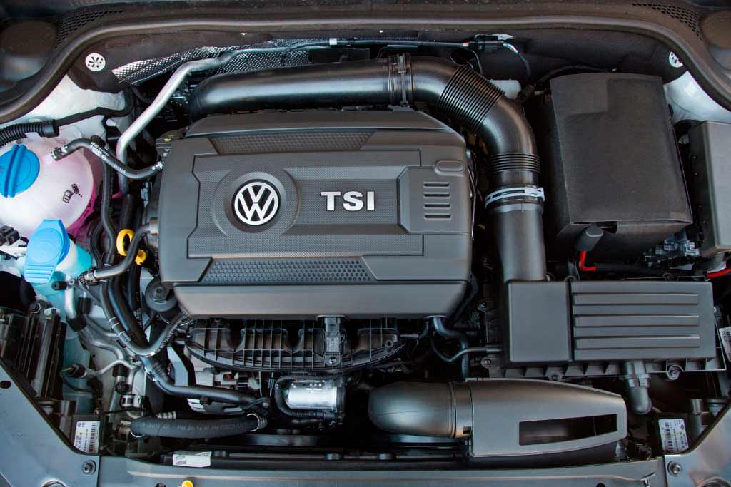 Двигатель TSI под капотом Volkswagen Jetta 2015