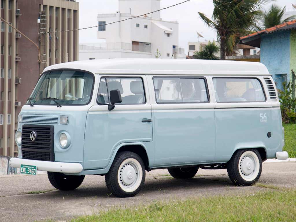 Минивэн Volkswagen Kombi 2013 года