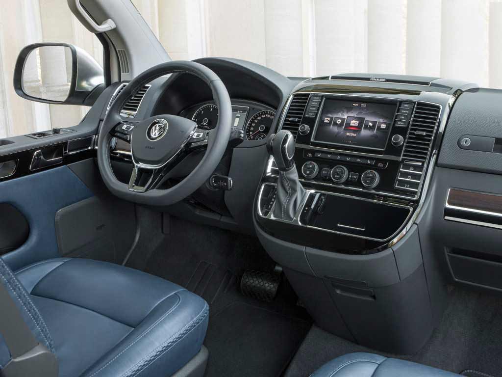 Салон Volkswagen Multivan Alltrack
