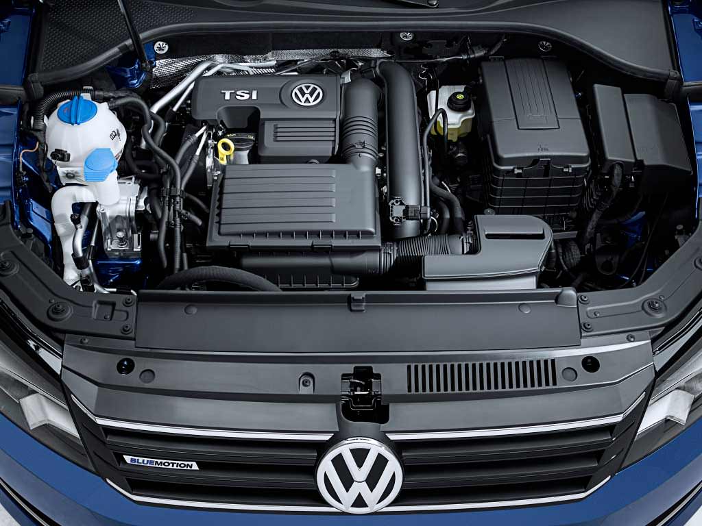 Экономичный двигатель 1.4 TSI под капотом VW Passat BlueMotion