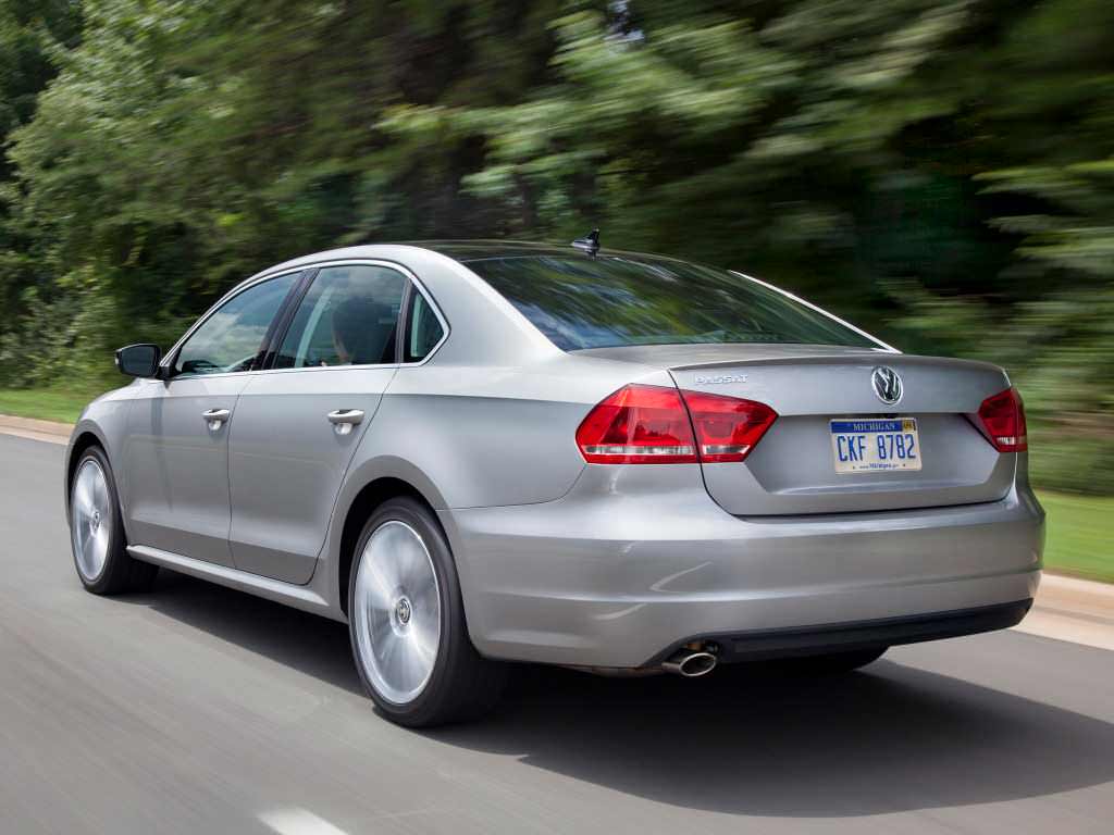 Американский Volkswagen Passat Sport