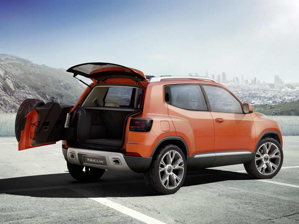 Кроссовер Фольксваген: задняя дверь и стекло открываются отдельно