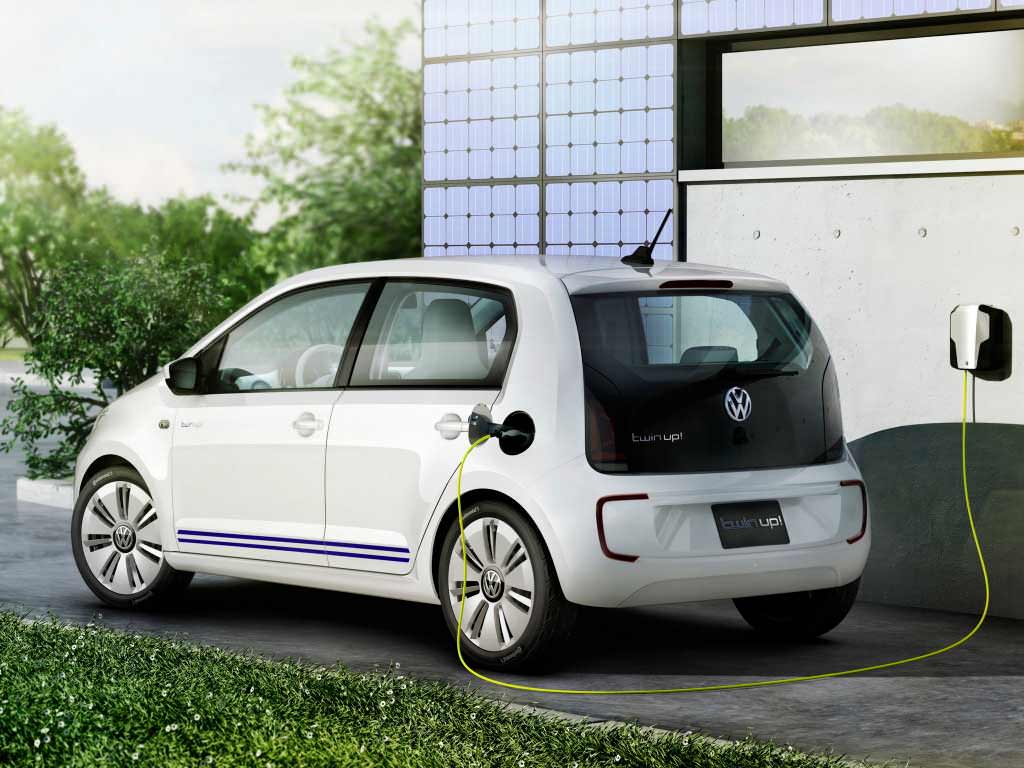 Гибридный Volkswagen Twin-Up!. Вид сзади