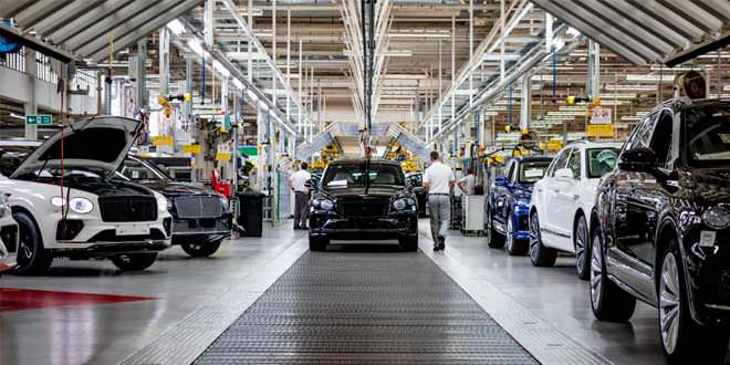 Bentley SEO: продолжать выпуск машин в Англии становится сложно