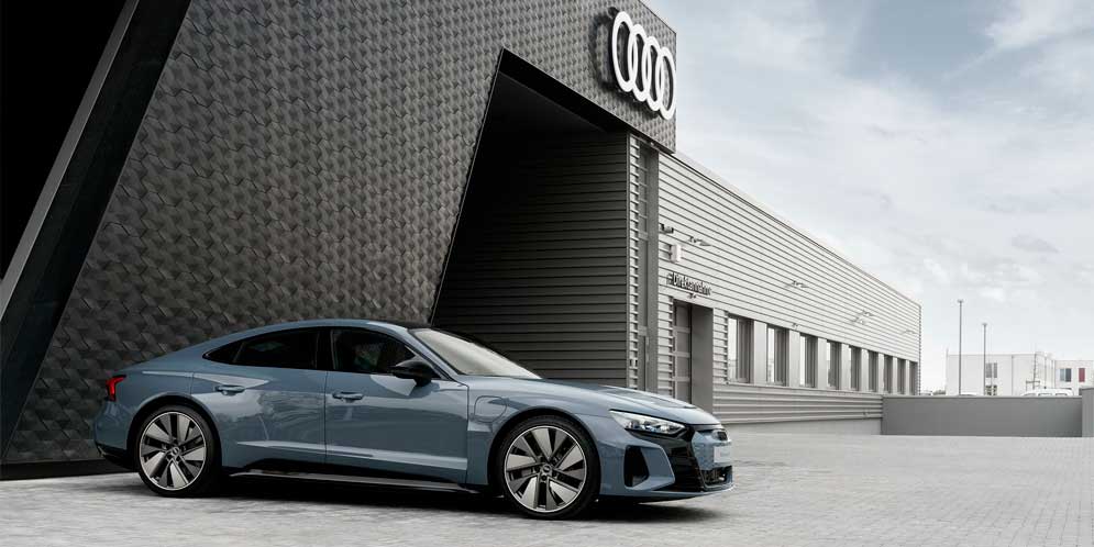 Новые Audi E-Tron GT и RS E-Tron GT поступили в продажу. Цены