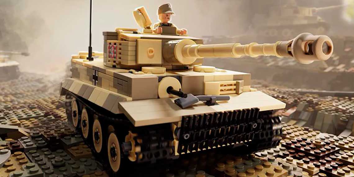 Сравнение Лего поезда и Лего танки