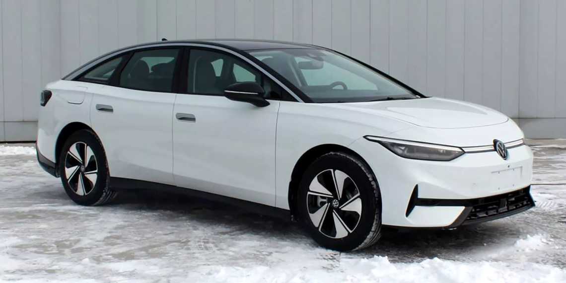 Volkswagen ID.7 показали в Китаї як електричний Passat