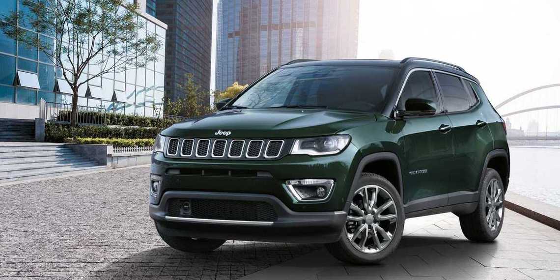 Коврики Jeep Compass: преимущества и особенности