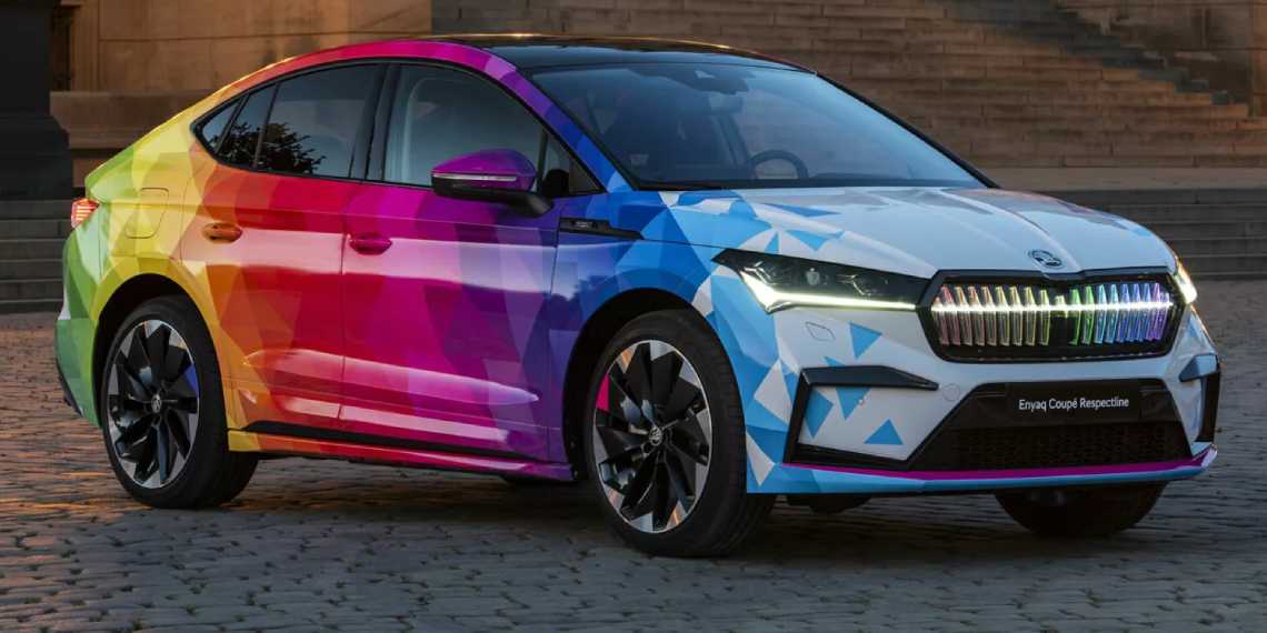 Skoda’s Enyaq Coupe Respectline розфарбували на всі відтінки райдуги