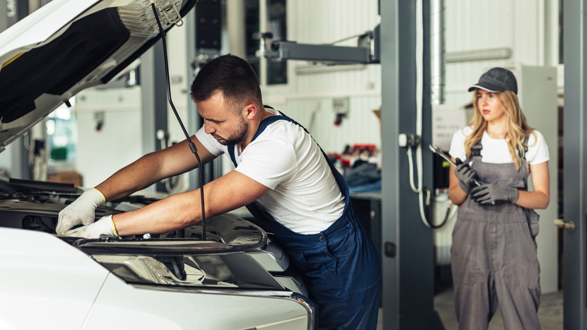 Как узнать что автомобилю Volkswagen требуется сервисное обслуживание