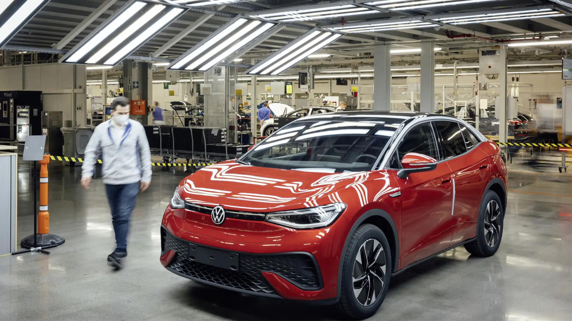 Volkswagen построит в Европе 3 гигафабрики вместо 6 запланированных ранее