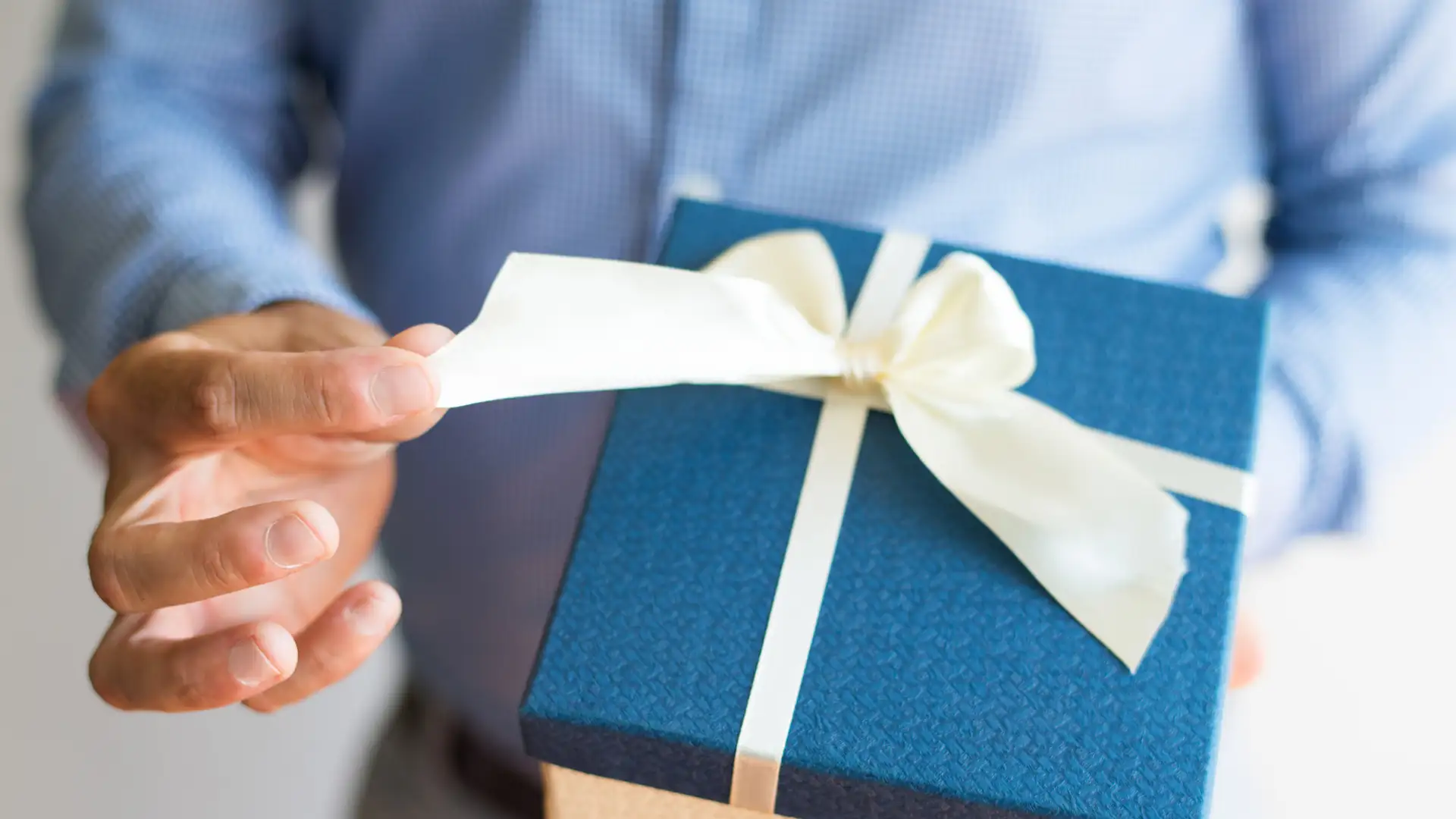 ТОП-5 ідей оригінального подарунку для чоловіка, у котрого все є