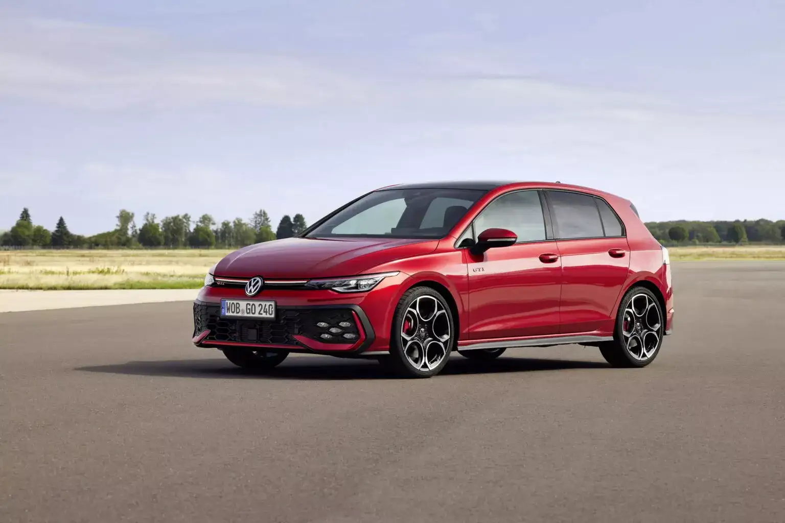 Volkswagen випустив новий Golf GTI на ДВЗ останній раз. Далі тільки електро