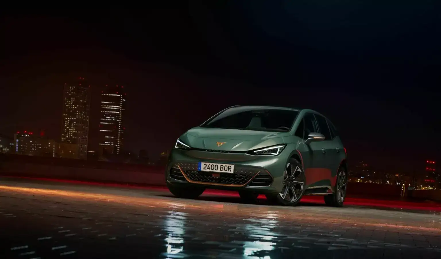 Представлен новый супер-хэтчбек Cupra Born VZ мощностью 326 л.с.