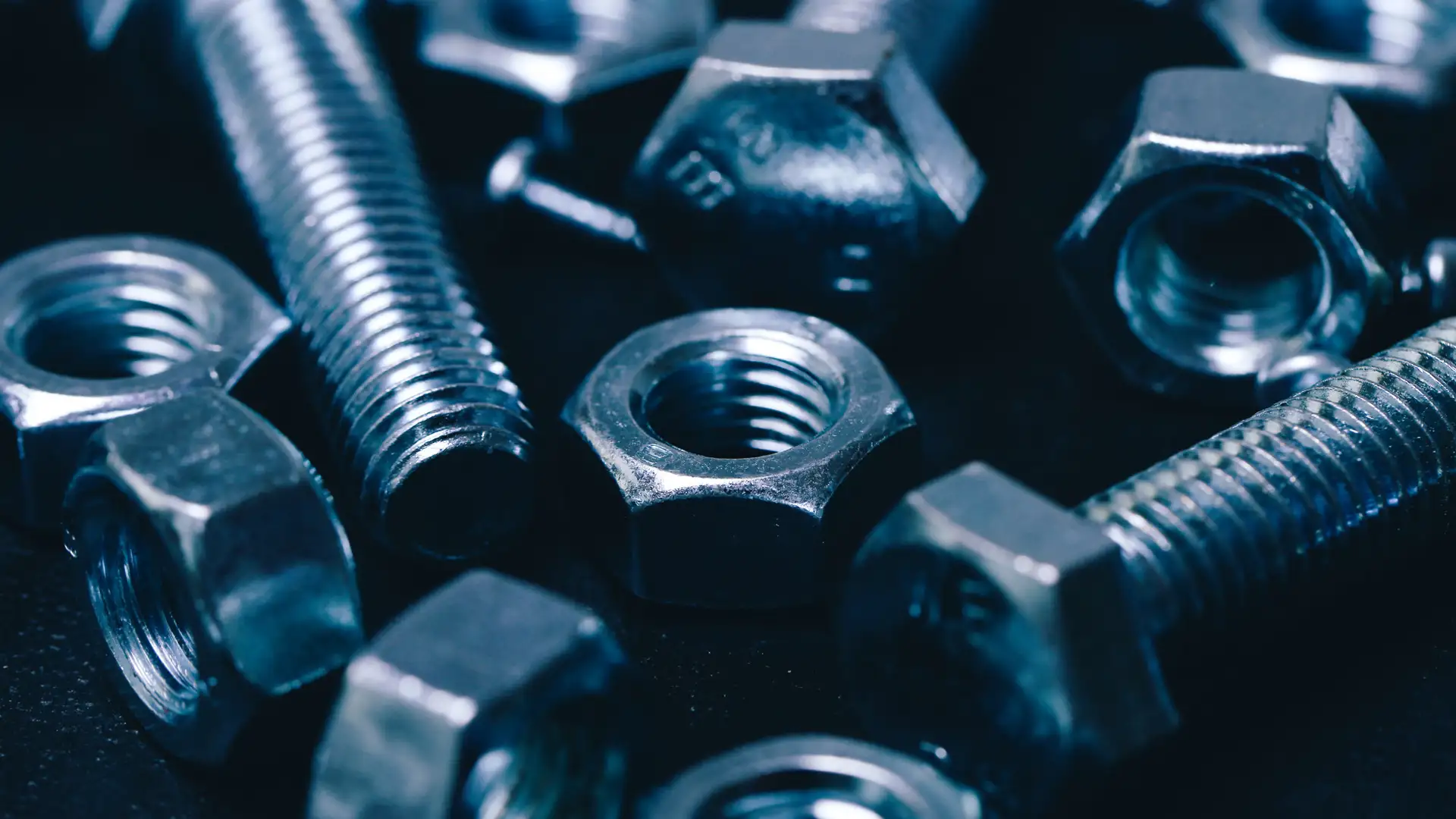 Гайки DIN 980: Надійне кріплення з ефективністю та стильним дизайном