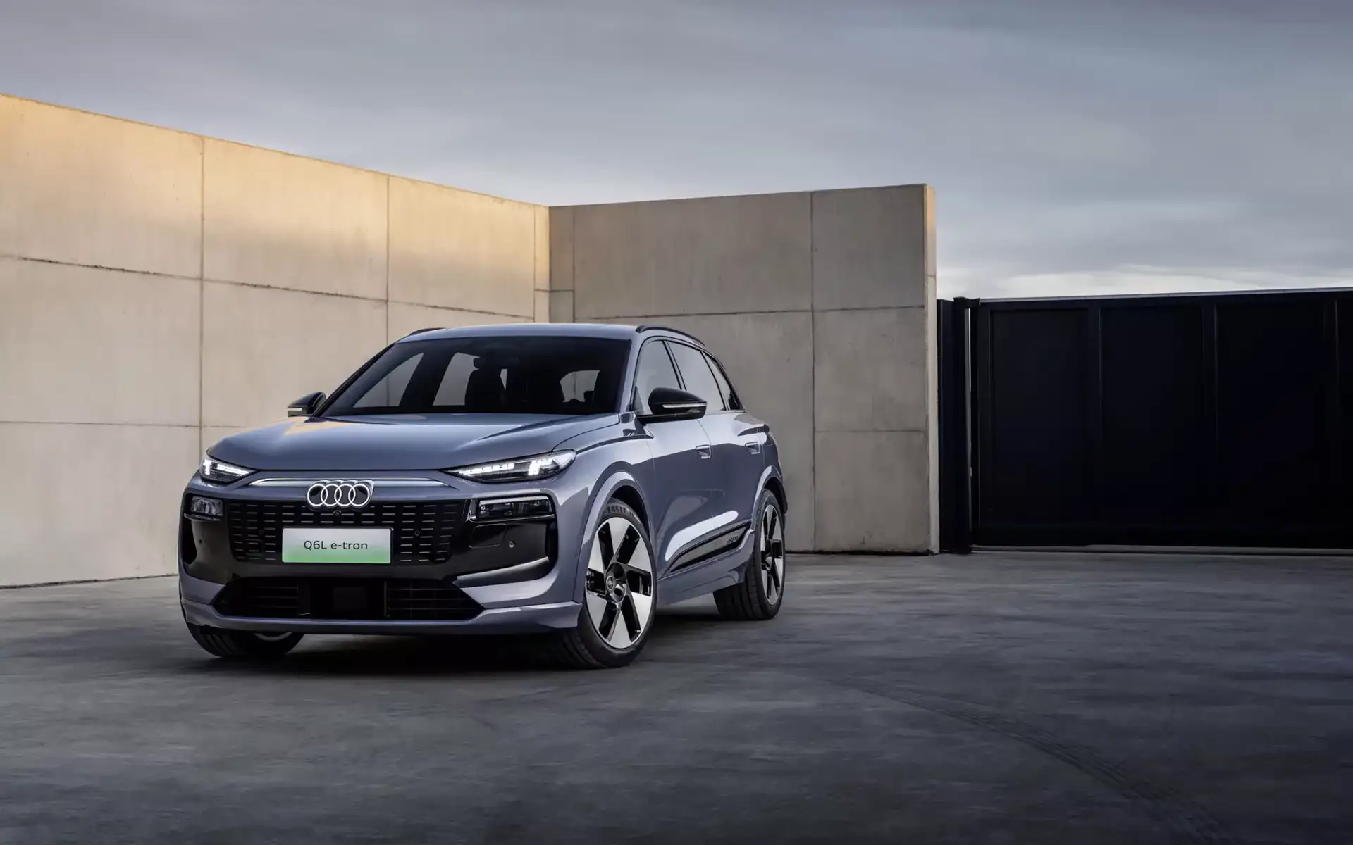 Подовжена Audi Q6L e-tron виходить як ексклюзив для Китаю