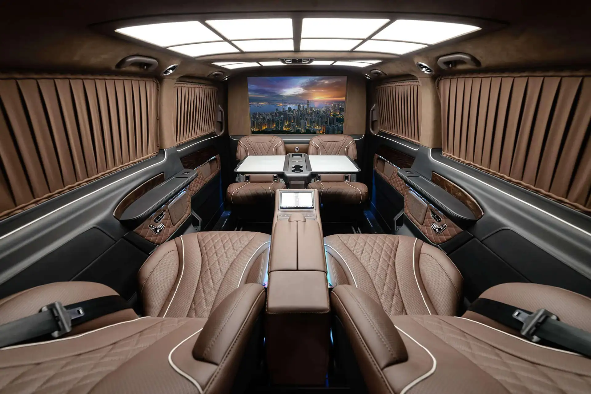 Офис на колёсах от Avers: новое слово в мобильности и продуктивности