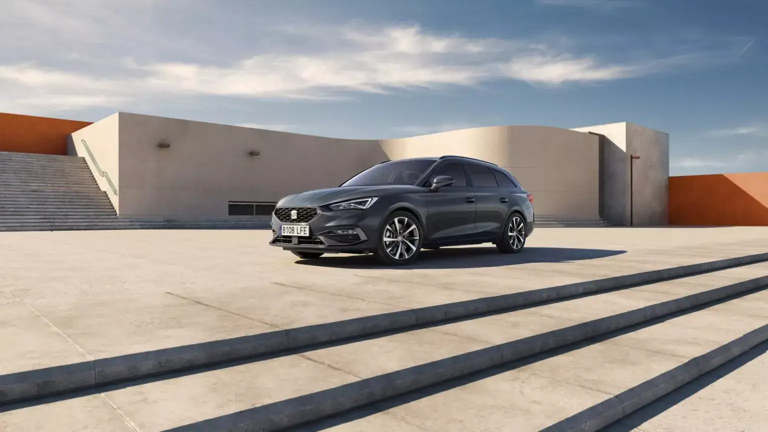 Обновлённый SEAT Leon 2024 года избавился от трёхцилиндрового мотора