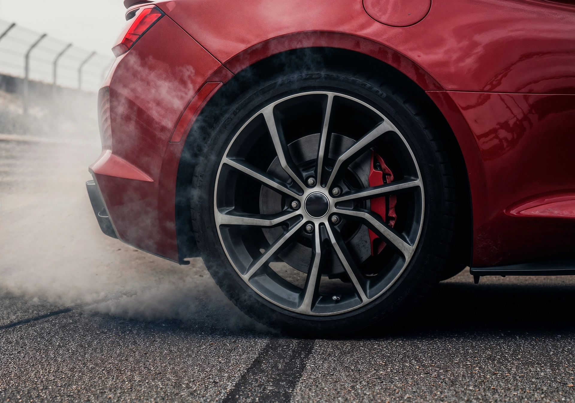 Как выбрать и купить автошины: руководство для автовладельцев