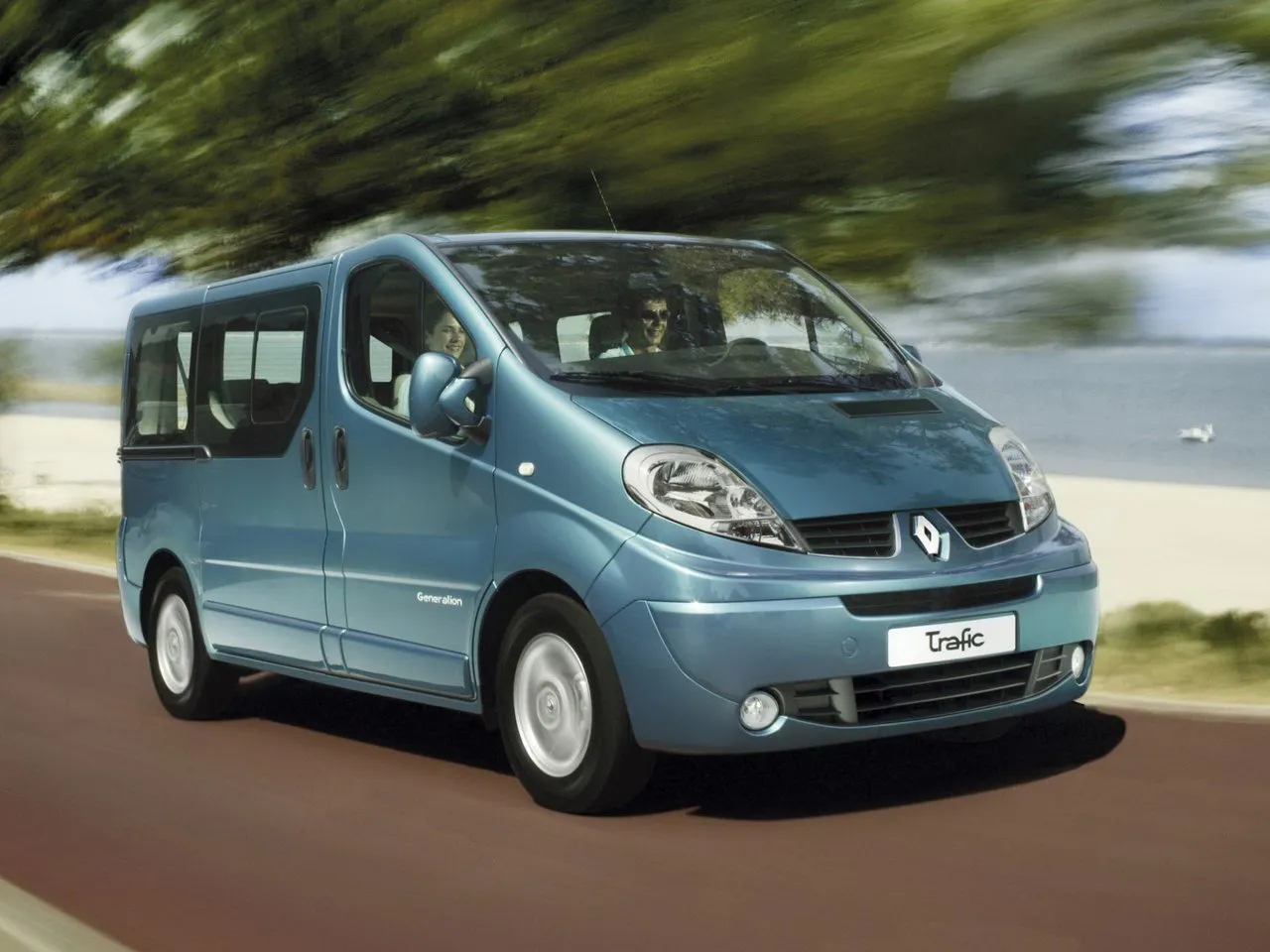 Качественные запчасти для Renault Trafic 2 - ключ к долголетию микроавтобуса
