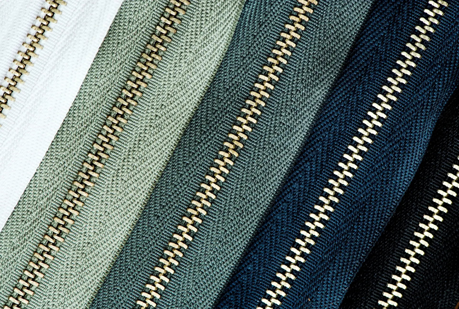 Технологии застежки. Основы мирового доминирования молнии YKK